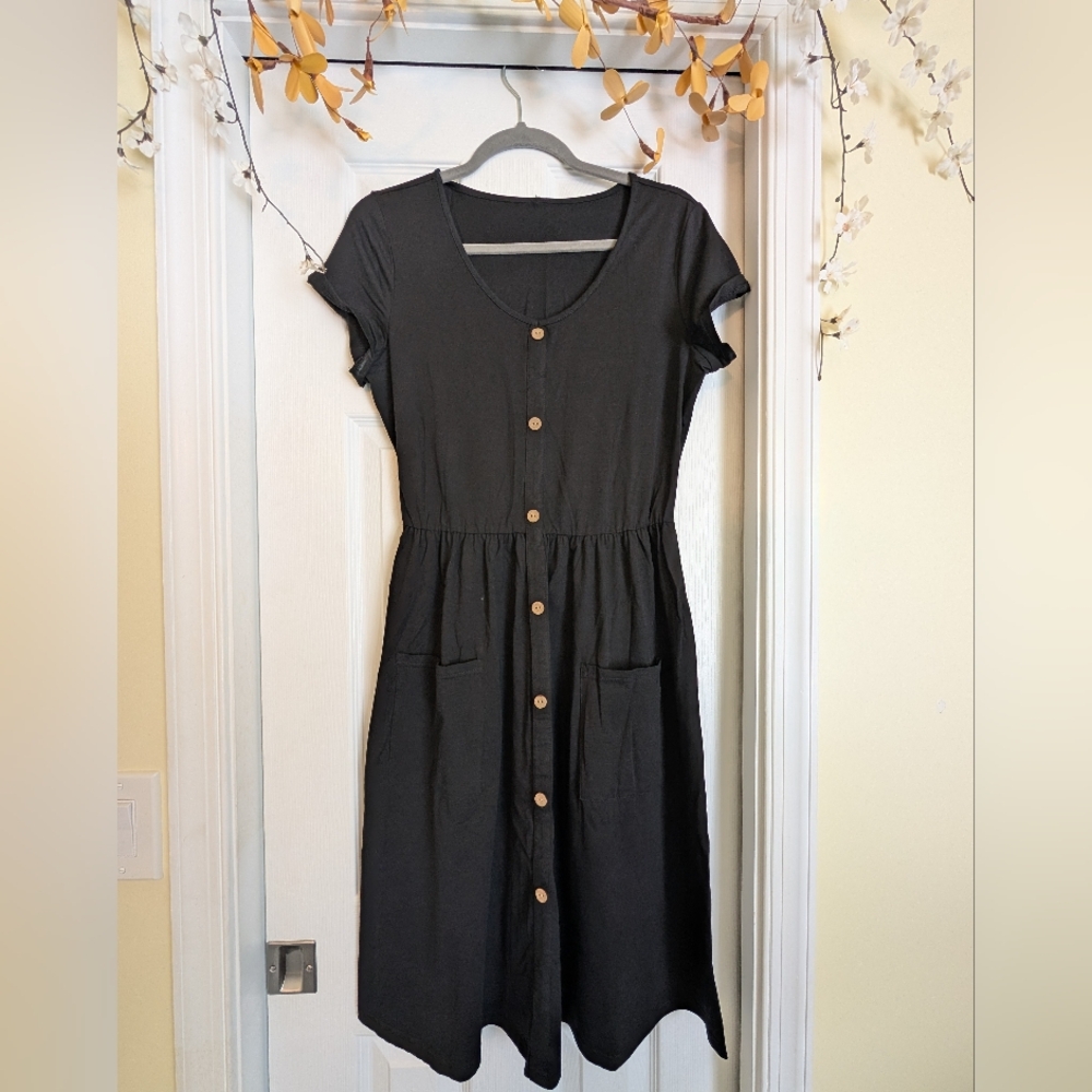 Chic Black Button-Front Midi Dress